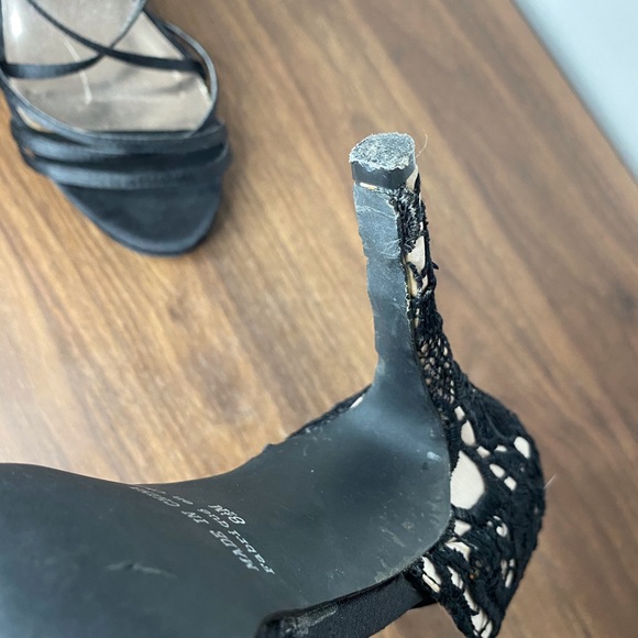 Le Chateau Floral Heels - Picture 6 of 6